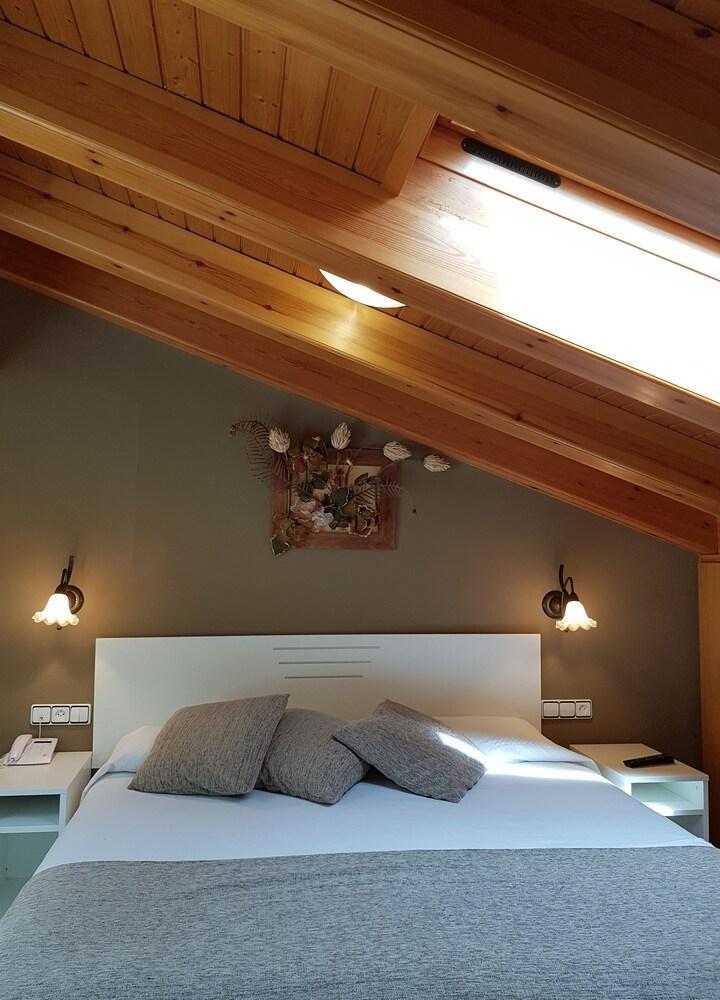 Hotel Sant Roc Camprodon Exteriör bild