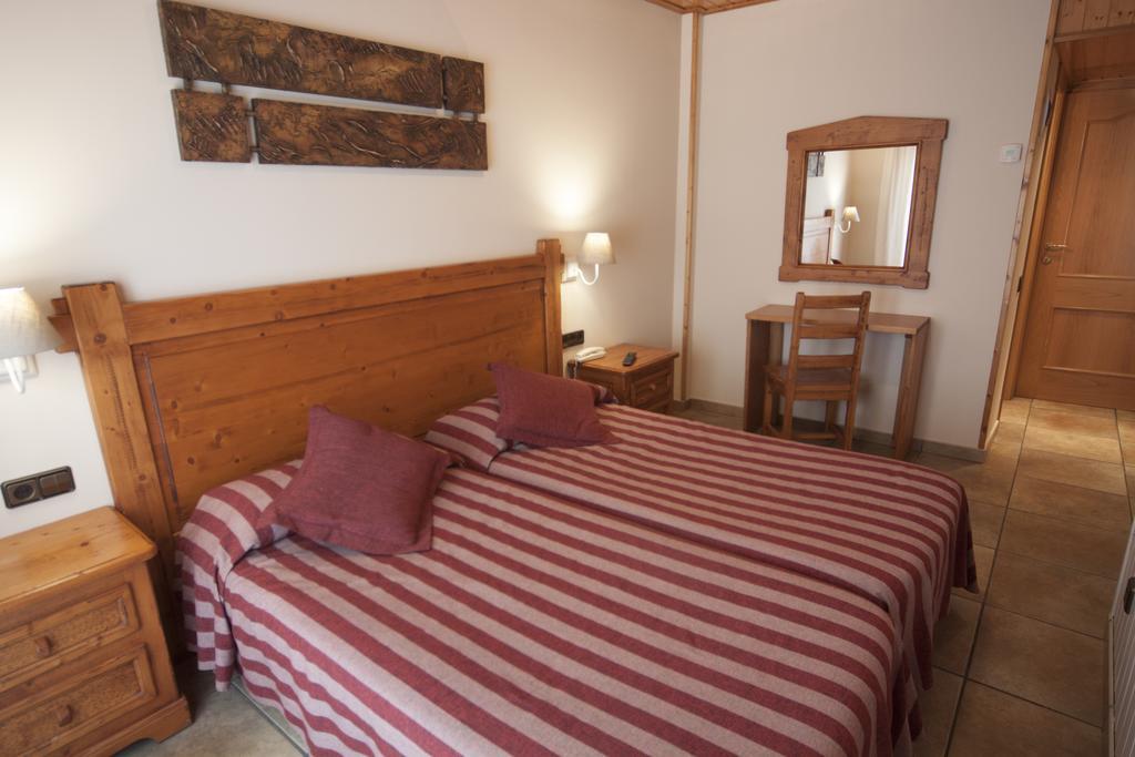 Hotel Sant Roc Camprodon Exteriör bild